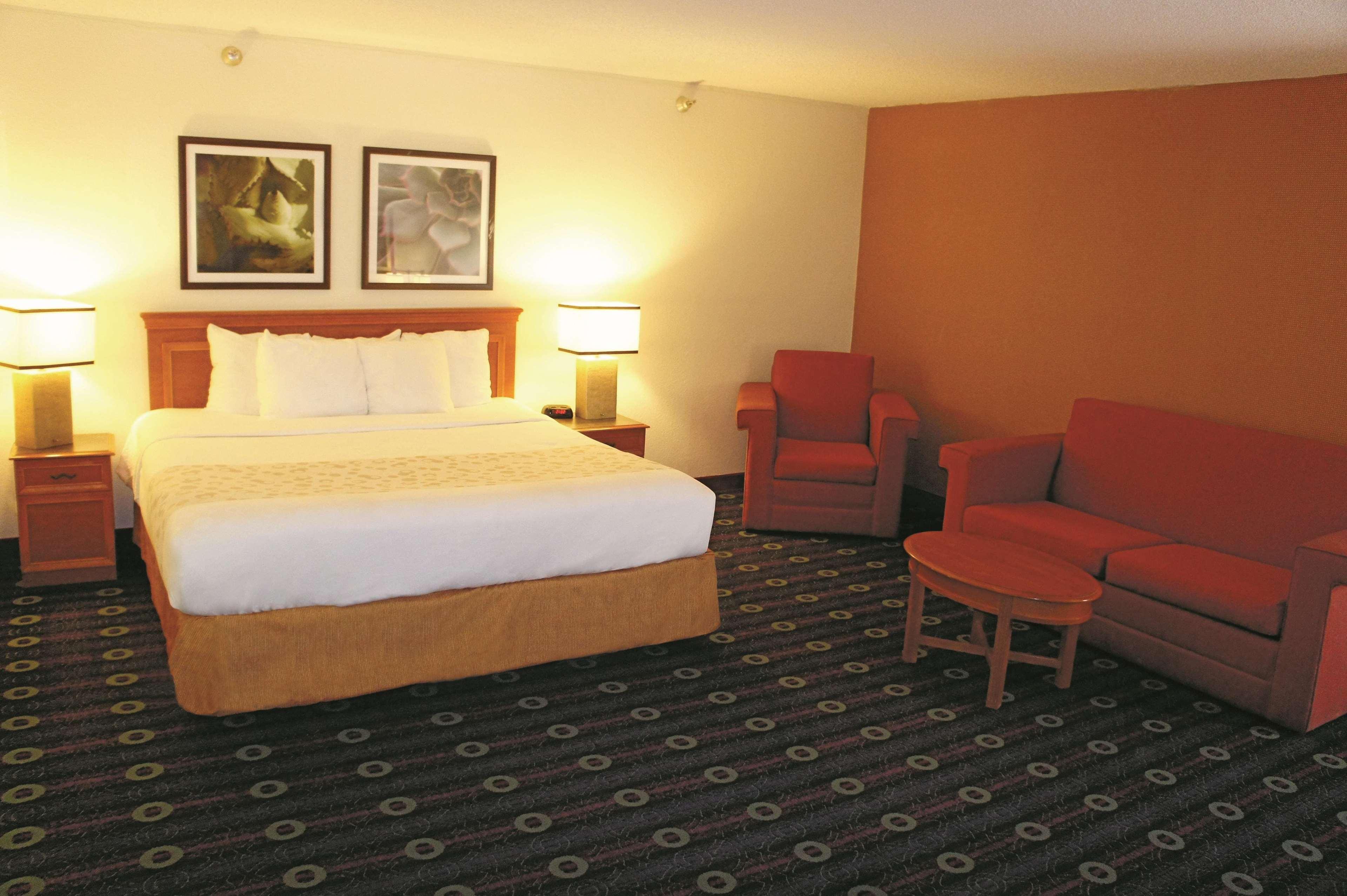 La Quinta Inn By Wyndham Kansas City North North Kansas City Exteriör bild