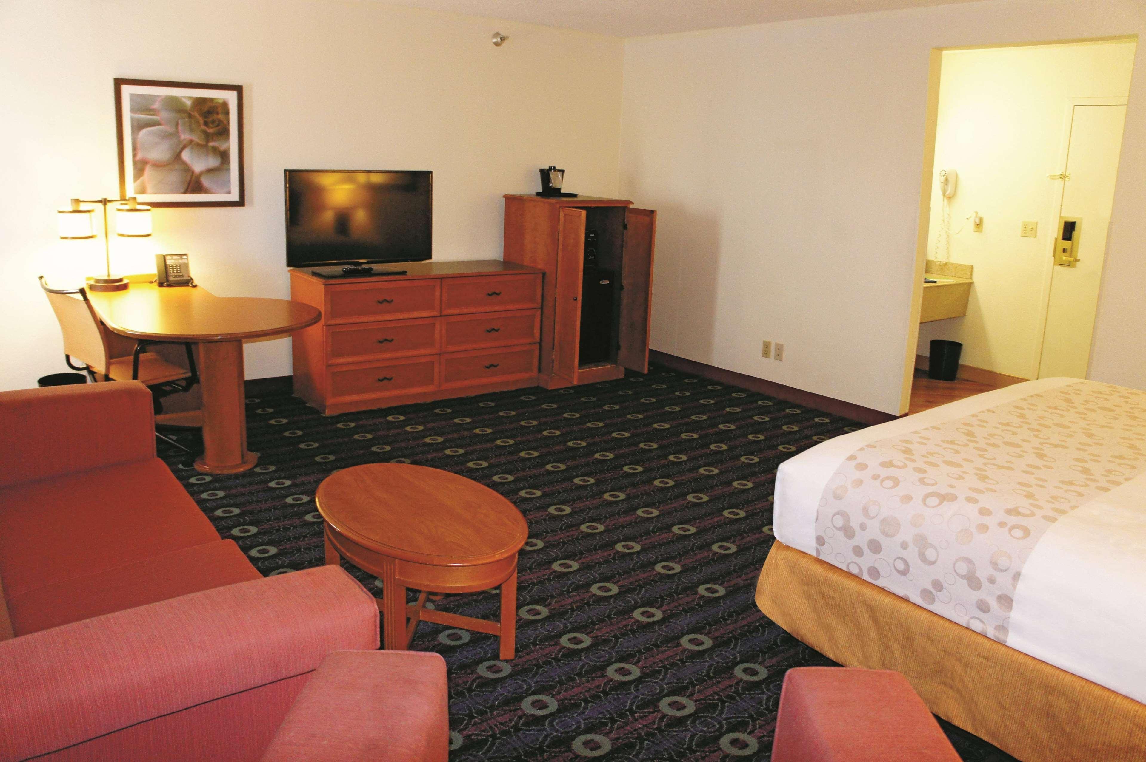 La Quinta Inn By Wyndham Kansas City North North Kansas City Exteriör bild