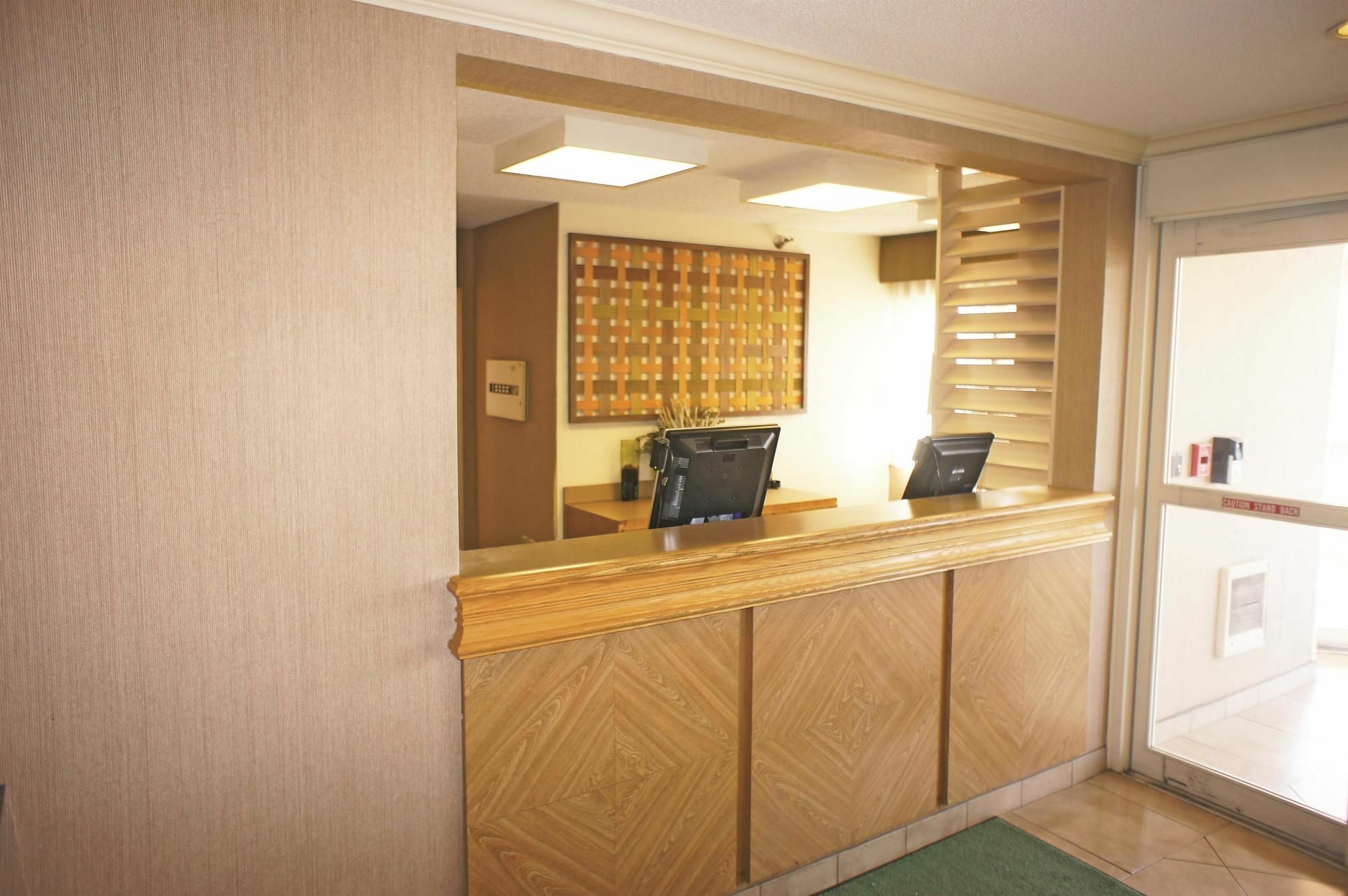 La Quinta Inn By Wyndham Kansas City North North Kansas City Exteriör bild